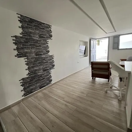 Апартаменты Charming Getaway In The Heart Of Emporio Santorini Emporio (Santorini)